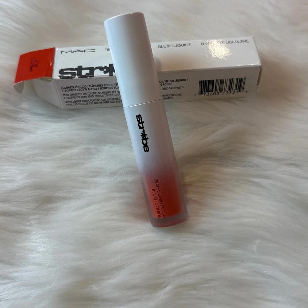 MAC Strobe Beam Liquid Blush Color Apricot Jelly New
